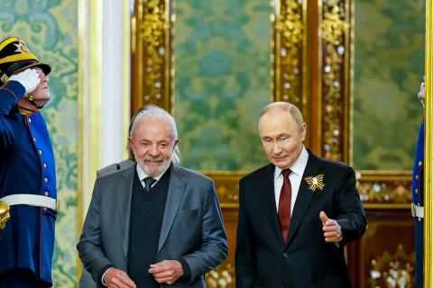Lula e Putin Debatem Crise na Venezuela Após Ataques dos EUA e Sequestro de Maduro